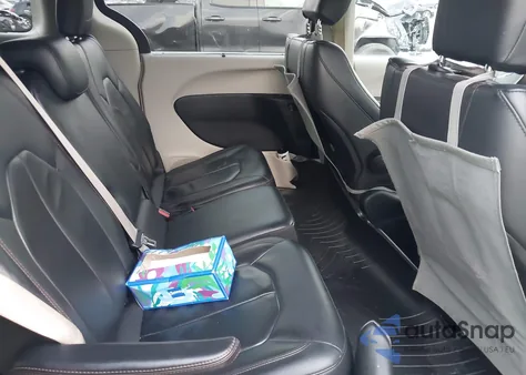 2017 Chrysler Pacifica Touring-L from USA, damaged, VIN 2C4RC1BG6HR771434